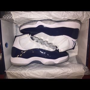 Jordan 11 navy midnight